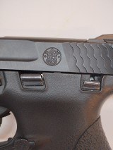 SMITH & WESSON M&P SHIELD .40 S&W - 3 of 3