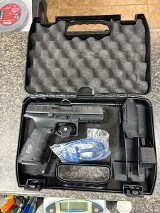 BERETTA APX 9MM LUGER (9x19 PARA) - 1 of 3