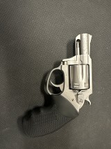 CHARTER ARMS UNDERCOVERETTE .32 MAG - 1 of 3