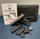 RUGER SR40C .40 S&W - 1 of 3