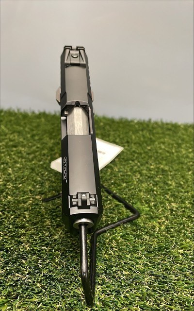 RUGER SR22 .22 CAL - Image 2 of 3