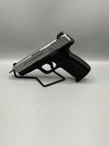 SMITH & WESSON SD9 VE 9MM LUGER (9x19 PARA) - 1 of 3