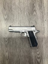 DAN WESSON FIREARMS Valor .45 ACP - 1 of 3