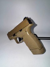 SPRINGFIELD ARMORY HELLCAT 9MM LUGER (9x19 PARA) - 2 of 3