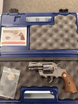 COLT PYTHON 2.5 INCH BARREL .38 SPECIAL/.357 MAGNUM - 2 of 3
