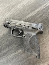 SMITH & WESSON M&P40 M2.0 .40 S&W - 2 of 2