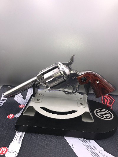 RUGER NEW VAQUERO .45 LC