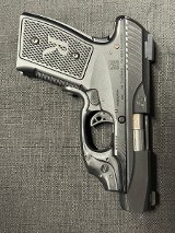 REMINGTON R51 CRIMSON TRACE (96432) 9MM LUGER (9x19 PARA) - 2 of 3