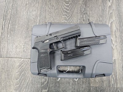 SIG SAUER P320 9MM LUGER (9x19 PARA)