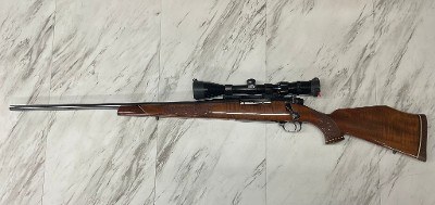 WEATHERBY MARK V .300 WIN MAG