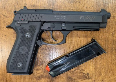 TAURUS PT 100 AF .40 S&W