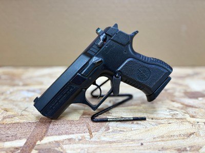 IMI BABY EAGLE.40 S&W