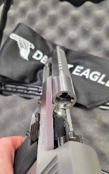 MAGNUM RESEARCH DESERT EAGLE .44 MAGNUM - 2 of 3