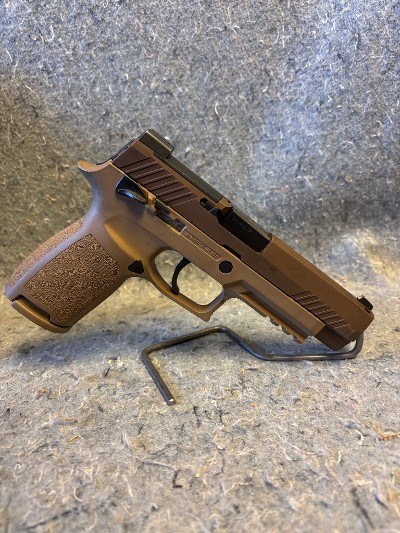 SIG SAUER P320 M17 9MM LUGER (9x19 PARA)