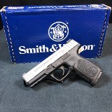SMITH & WESSON SD40VE .40 S&W - 1 of 3