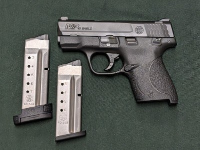 SMITH & WESSON M&P40 SHIELD .40 S&W