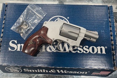 SMITH & WESSON 642 LADYSMITH .38 SPL