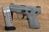 SMITH & WESSON M & P 9 Shield 9MM LUGER (9x19 PARA) - Image 1 of 2