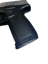 SMITH & WESSON SD40 VE .40 S&W - 3 of 3