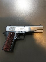 COLT GOVERNMENT .45 ACP - 2 of 3