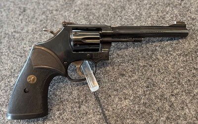 SMITH & WESSON 17-9 .22 LR