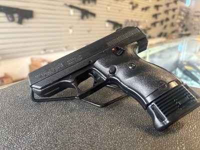 HI-POINT C9 9MM LUGER (9x19 PARA)