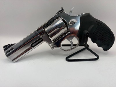 TAURUS 44 TRACKER .44 MAGNUM