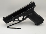 GLOCK G17 V 9MM LUGER (9x19 PARA) - 1 of 3