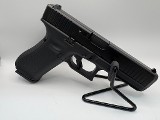 GLOCK G17 V 9MM LUGER (9x19 PARA) - 2 of 3