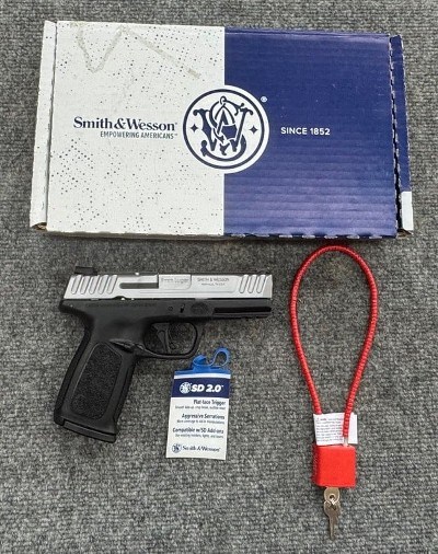 SMITH & WESSON SD9 2.0 9MM LUGER (9x19 PARA)