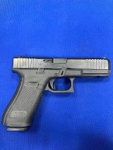 GLOCK 17 GEN 5 9MM LUGER (9X19 PARA) - 1 of 3