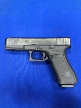 GLOCK 17 GEN 5 9MM LUGER (9X19 PARA) - 2 of 3