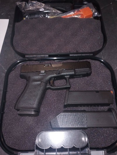GLOCK 19 GEN 5 9MM LUGER (9x19 PARA)