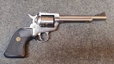 RUGER NEW MODEL SINGLE-SIX .22WMR .22 WMR