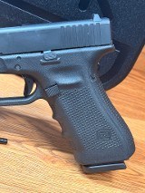 GLOCK G22GEN 4 .40 S&W - 3 of 3