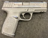 SMITH & WESSON SD40 .40 S&W - 1 of 3