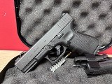 GLOCK 23 GEN 4 40 Smith & Wesson - 2 of 3