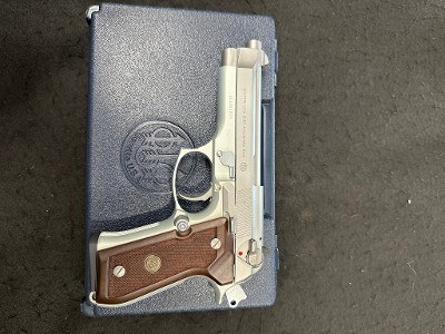 BERETTA 92FS 9MM LUGER (9x19 PARA)