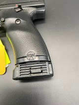 HI-POINT JCP.40 S&W - 3 of 3