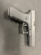 GLOCK 17 Gen 3 9MM LUGER (9x19 PARA) - 2 of 3