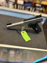 SMITH & WESSON SW22 VICTORY .22 LR