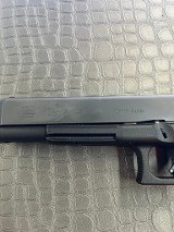 GLOCK G40 GEN 4 MOS 10MM - 2 of 3
