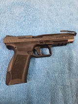 CENTURY TP9SFx 9MM LUGER (9X19 PARA) - 1 of 3