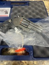 COLT PYTHON .357 MAG - 3 of 3