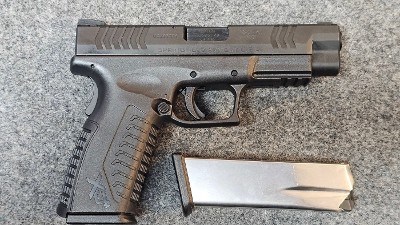 SPRINGFIELD ARMORY XD40 .40 CAL .40 CALIBER