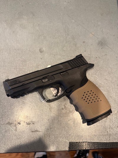 SMITH & WESSON M&P 40 .40 S&W