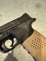 SMITH & WESSON M&P 40 .40 S&W - 3 of 3