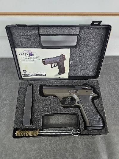 MAGNUM RESEARCH BABY DESERT EAGLE .45 ACP