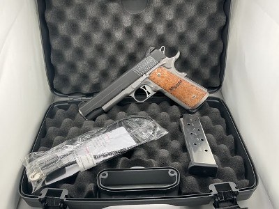 SIG SAUER 1911 STX FULL-SIZE .45 ACP