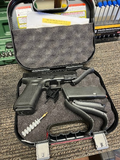 GLOCK 45 9MM LUGER (9x19 PARA)